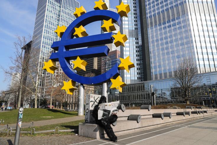 'Η Ευρωπαϊκή Επιτροπή προτείνει ευρωομόλογα χωρίς κοινή ανάληψη ευθύνης'